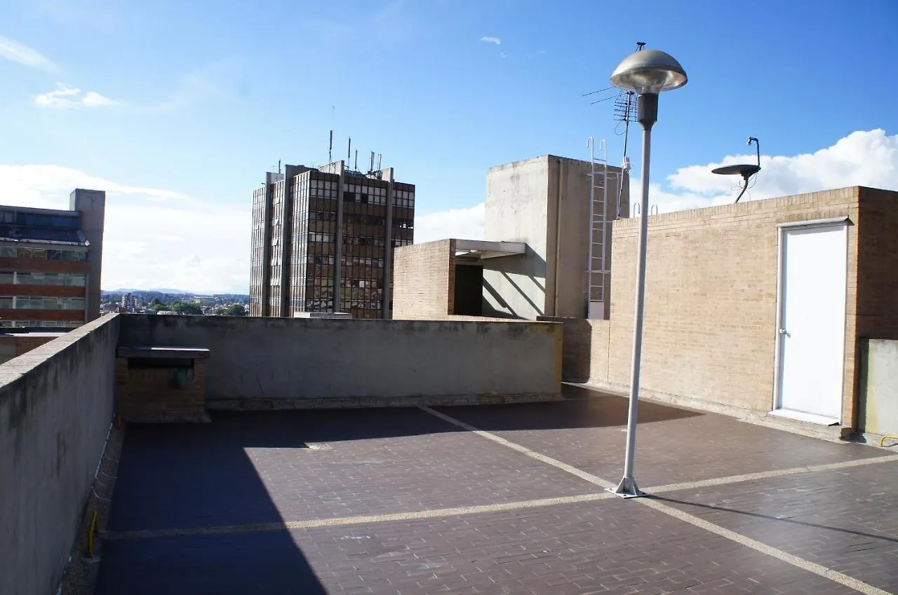 Apartaestudio Chapinero Cra 13 #48 50 Con Garaje Apartment Bogota 0*,  Colombia